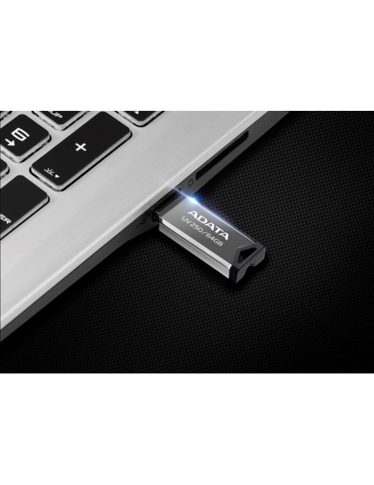 ADATA UV250 USB flash drive 32 GB USB Type-A 2.0 Silver