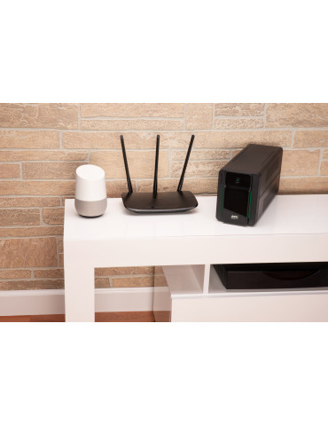 APC Easy UPS uninterruptible power supply (UPS) Line-Interactive 0.9 kVA 480 W 4 AC outlet(s)