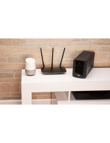 APC BX750MI uninterruptible power supply (UPS) Line-Interactive 0.75 kVA 410 W 4 AC outlet(s)