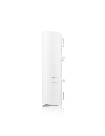 Zyxel Nebula FWA70 wireless router 2.5 Gigabit Ethernet 5G